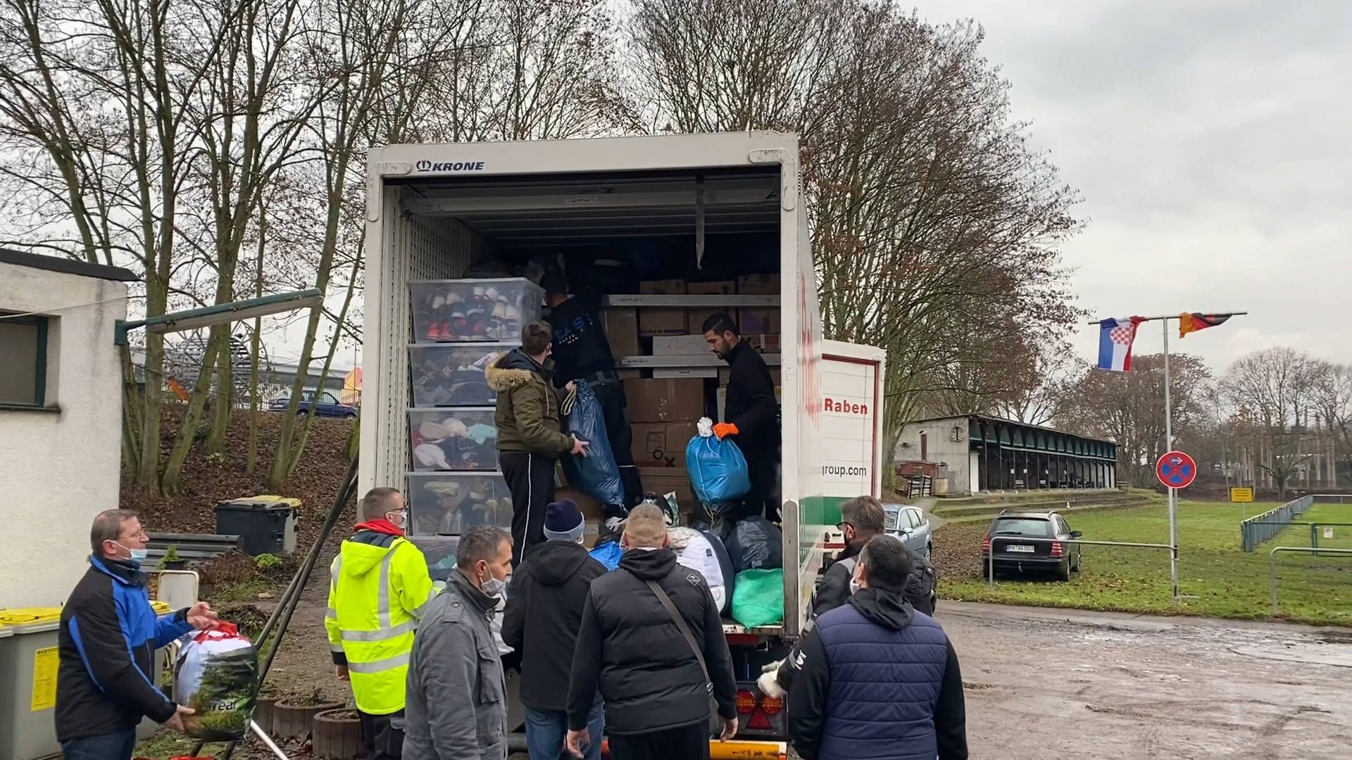 Raben Unterstuetzt Hilfstransport nach Kroatien Raben Unterstuetzt Hilfstransport nach Kroatien